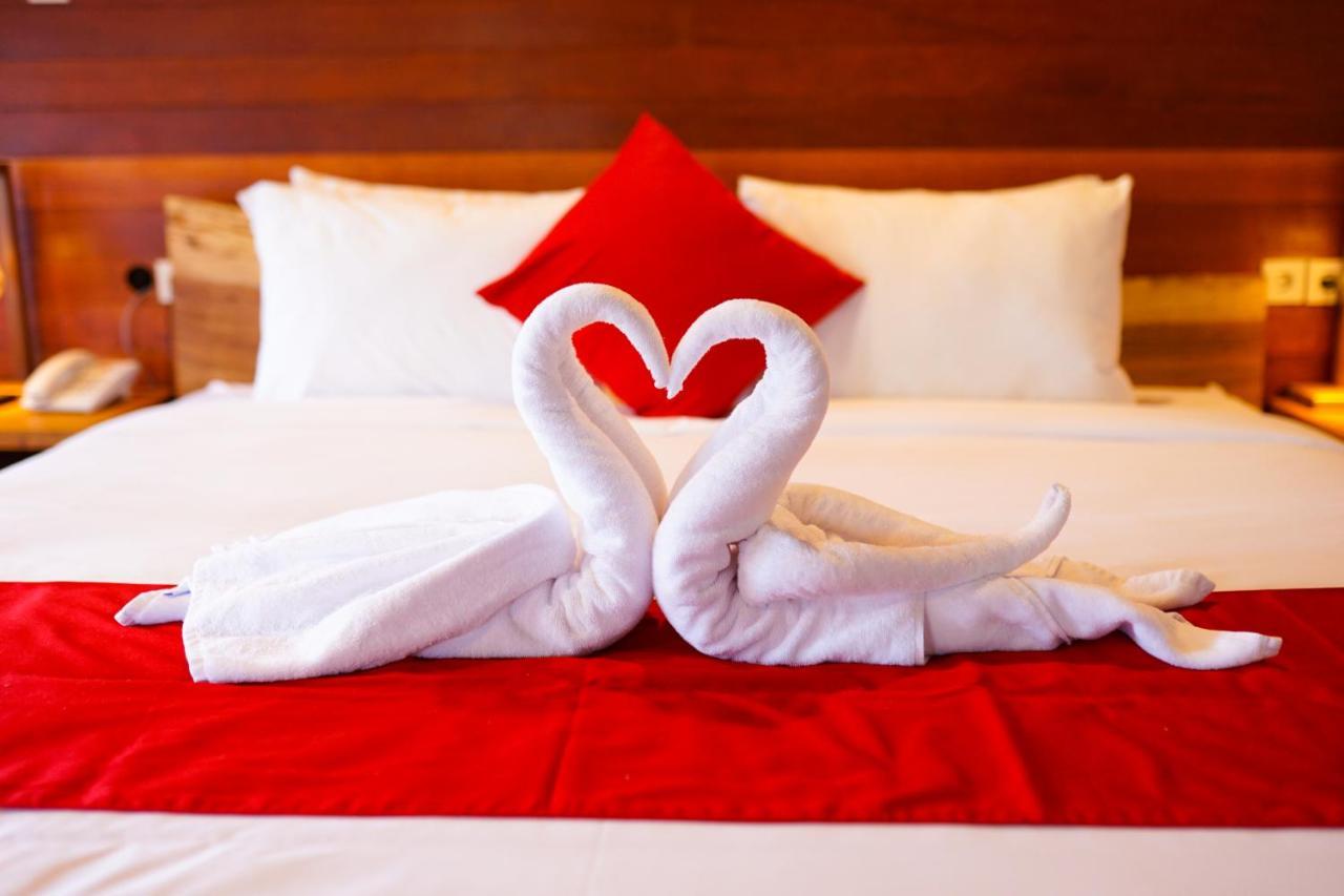 La'Villaris Hotel & Resto Kuta  エクステリア 写真